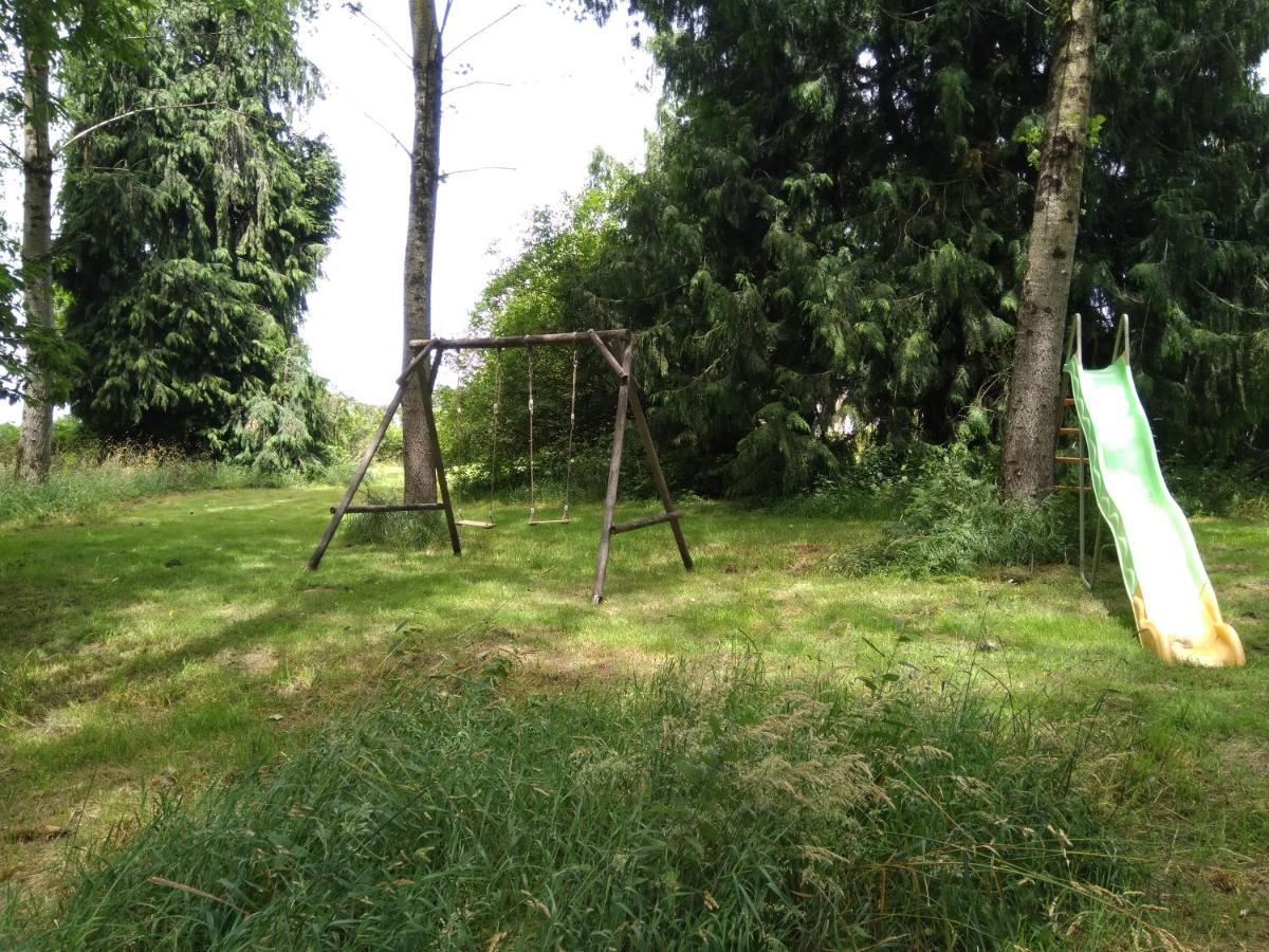 Les Gites Du Chateau De Passille Parigné Exterior foto